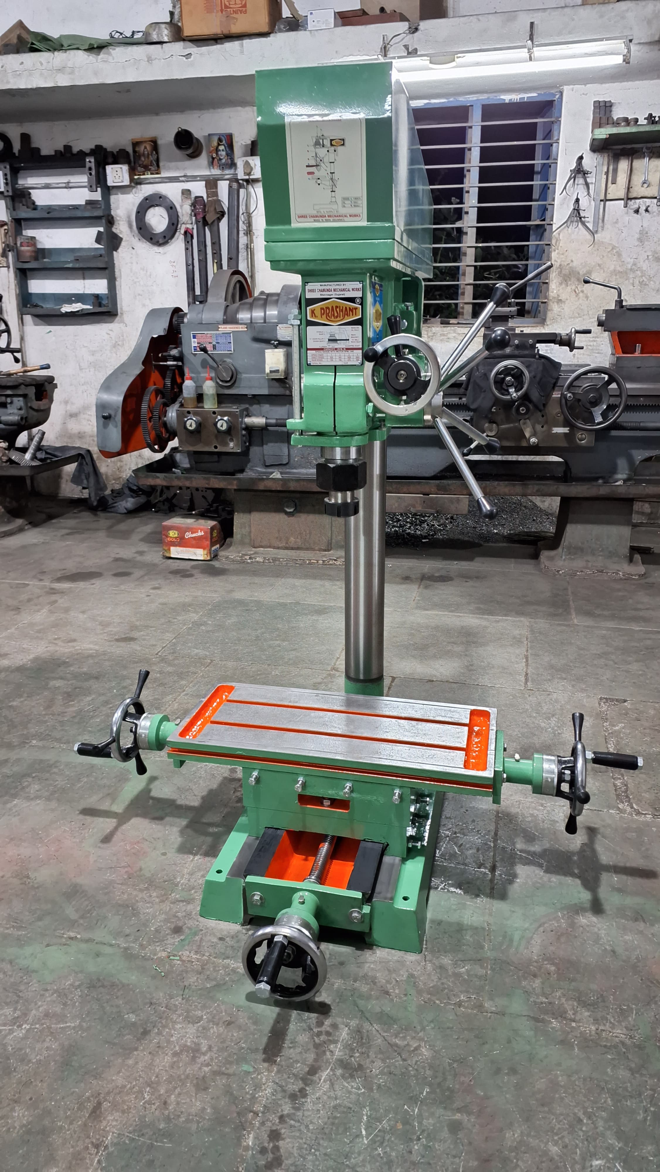 32mm (MT-4) Pillar Drilling cum Milling Machine v1